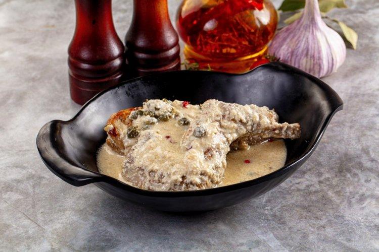 Rabbit with Onion and Carrots in an Afghan Kazan