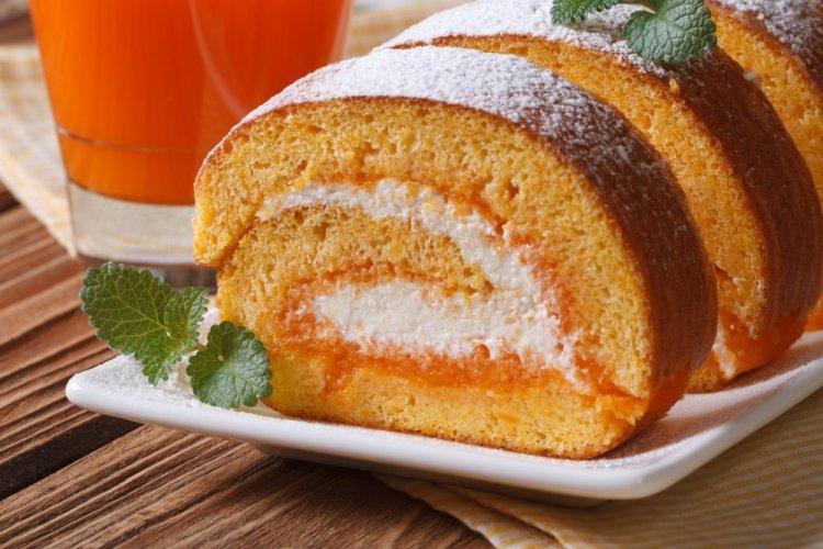 Rollo de zanahoria con relleno de manzana