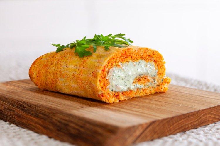 Rollo de zanahoria con palitos de cangrejo