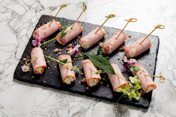 Ham Rolls with Chicken and Cheese
