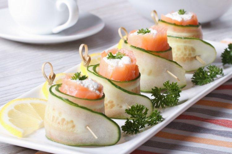 Cucumber Rolls with Cream Cheese and Salmon