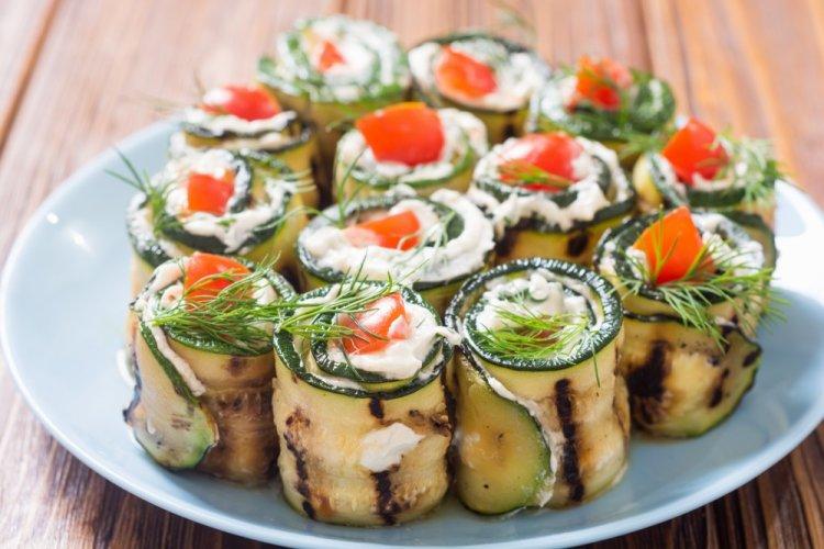 Zucchini Rolls with Cheese and Tomatoes