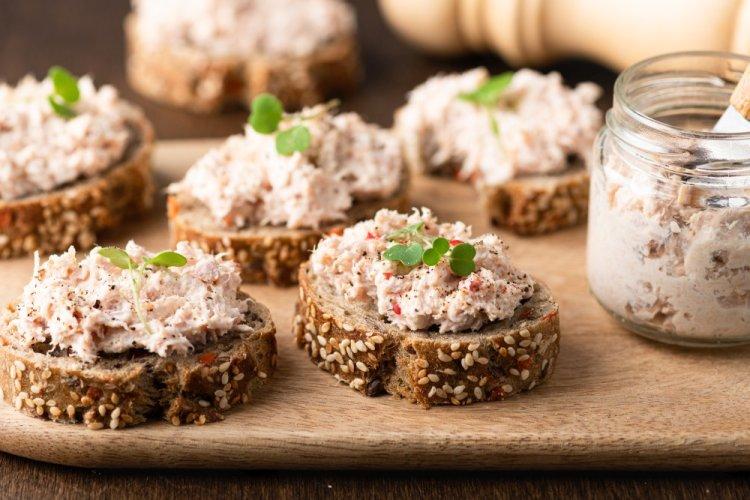 Tuna and Sun-Dried Tomato Canapés