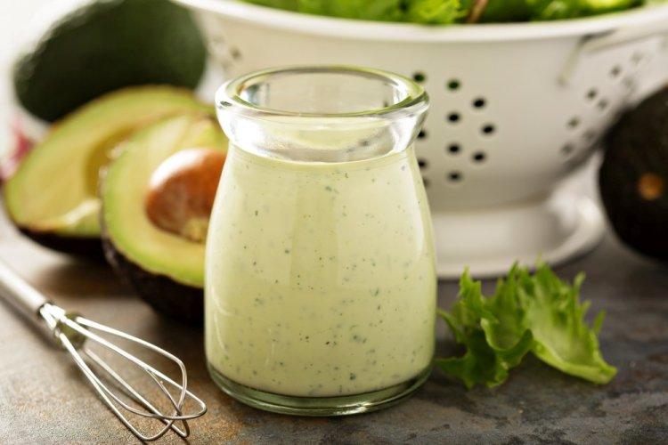 Healthy Avocado and Greek Yogurt Sauce