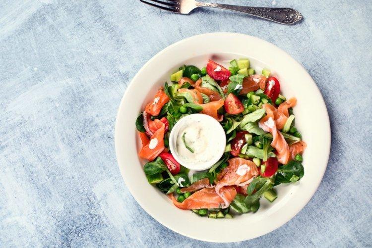 Salad with Lightly Salted Trout, Cherry Tomatoes, and Capers