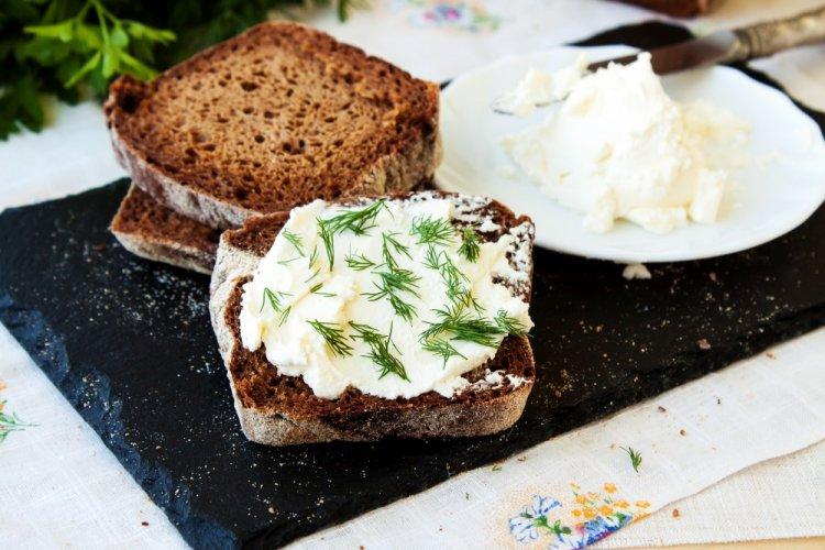 Cream Cheese and Horseradish Spread