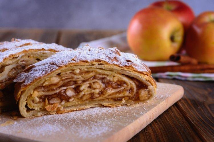 Strudel de manzana con masa filo
