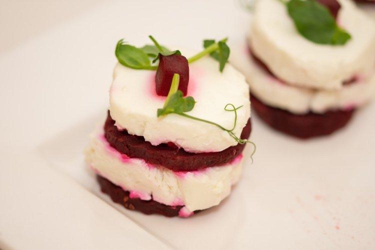 Canapés with Beetroot and Cream Cheese