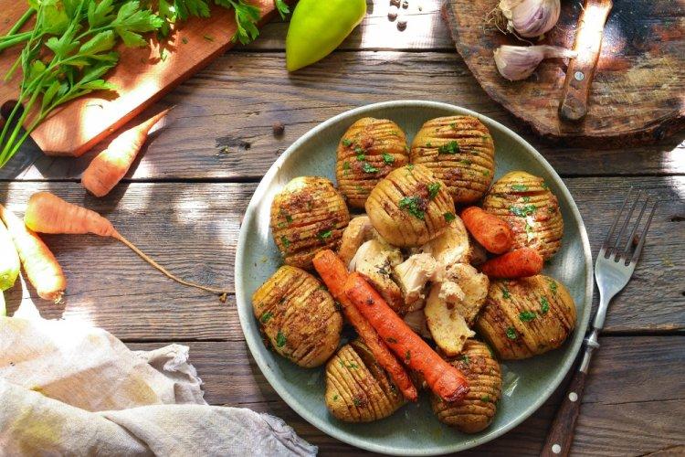 Accordion Potatoes with Chicken in the Oven