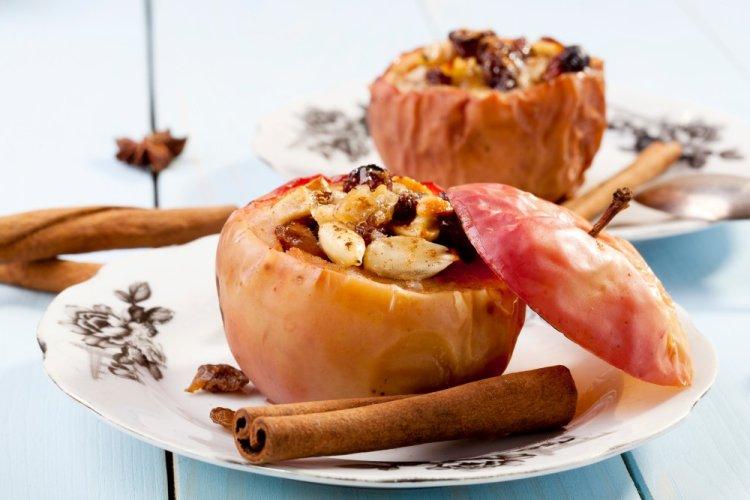Apples Baked with Dried Fruits in an Air Fryer
