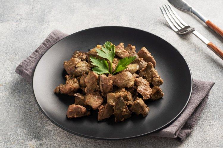 Chicken Liver with Onions in an Air Fryer