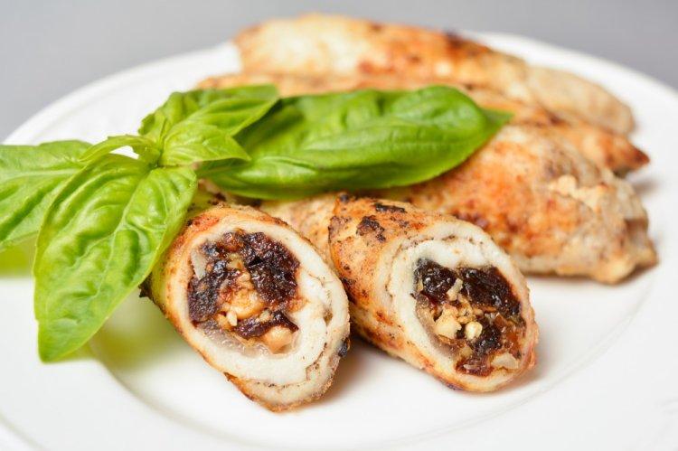 Air Fryer Chicken Rolls with Prunes