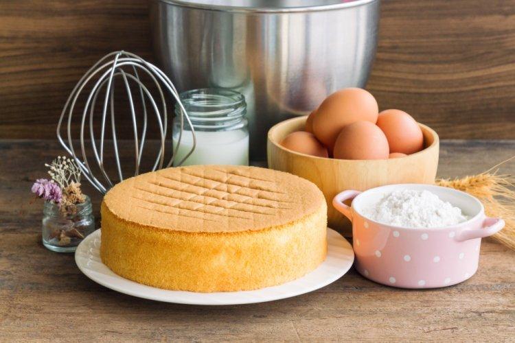 Milk Sponge Cake in an Air Fryer
