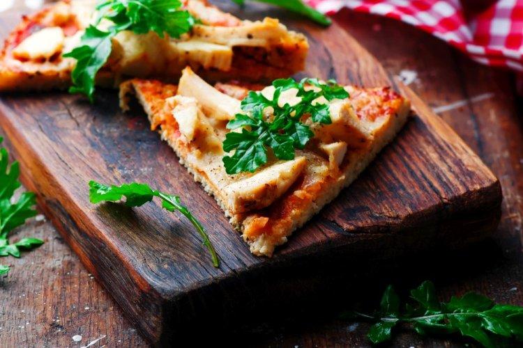 Zucchini Pizza with Chicken and Corn