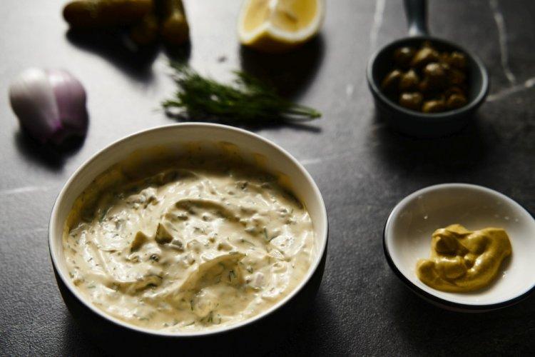 Spread with Processed Cheese, Egg, and Pickled Cucumbers