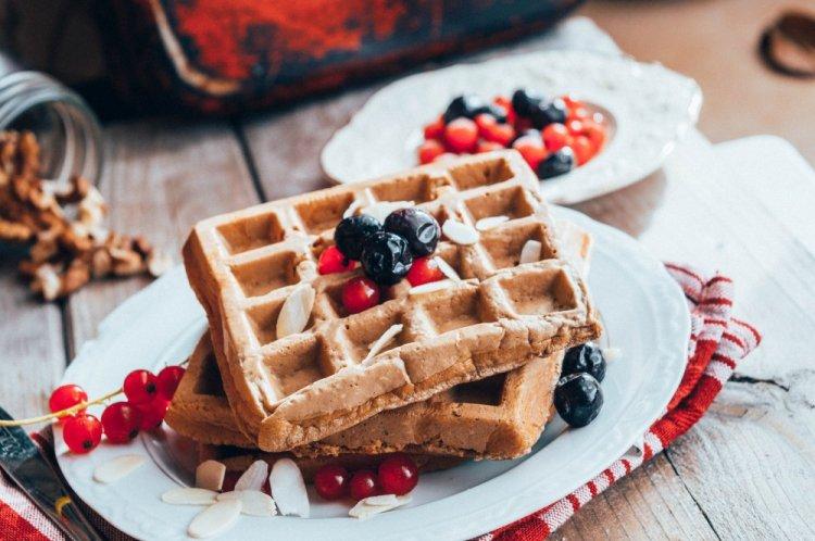 Gofres con harina de avena, proteína y yogur griego