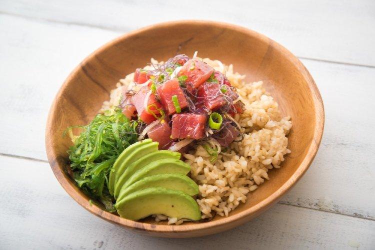 Fresh Tuna and Vegetable Bowl