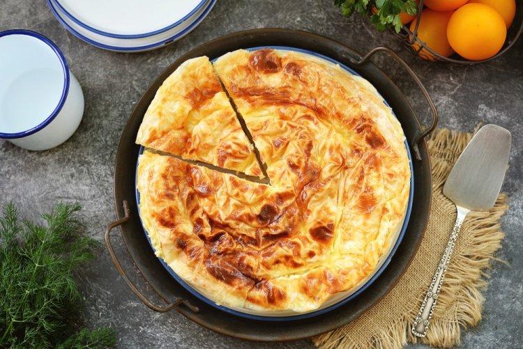 Phyllo Dough Pie with Chicken and Mushrooms