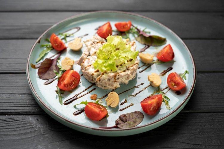 Salad with Cucumbers, Olives, and Chicken Hearts