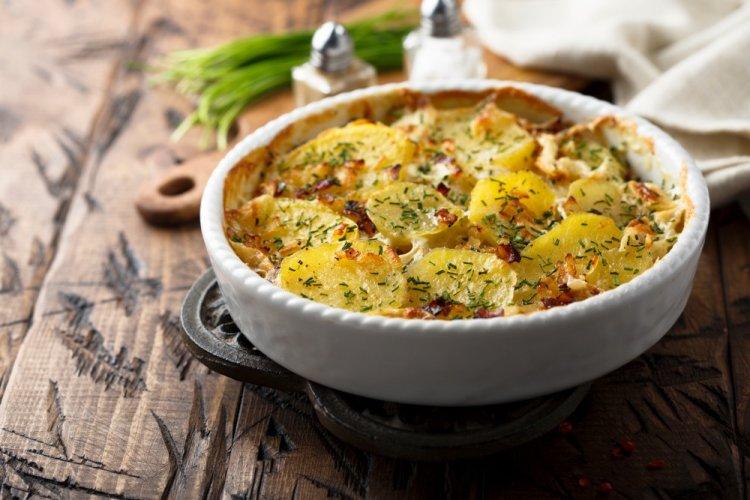 Gratinado de patatas con bacon en freidora de aire