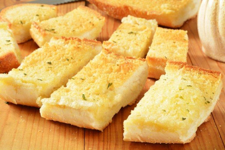 Butter Croutons in the Air Fryer
