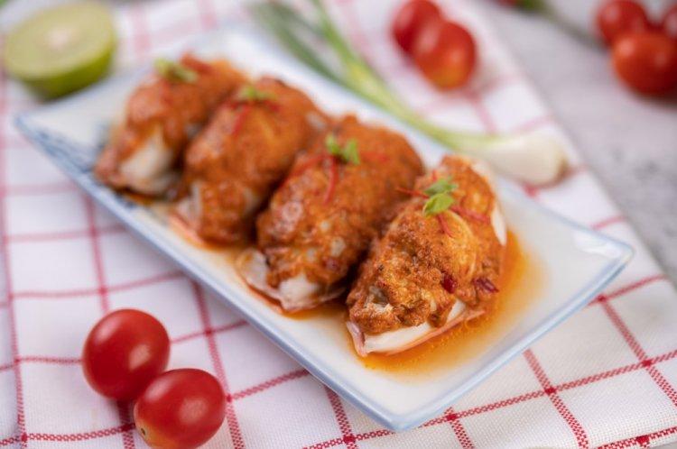Squid Baked with Tomatoes in an Air Fryer