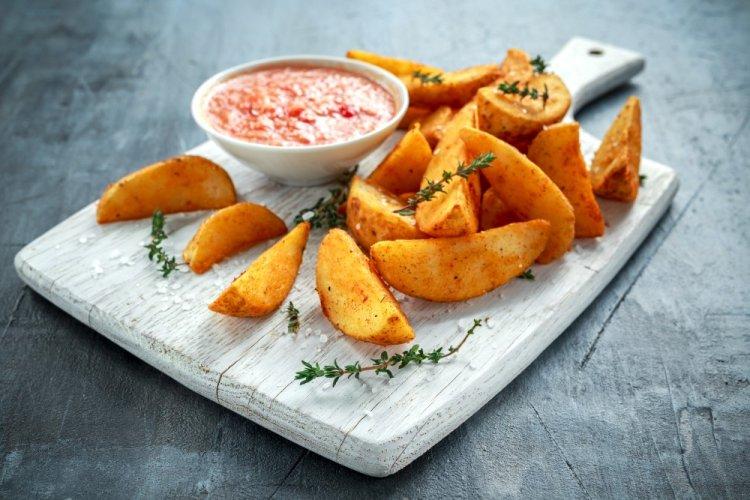 Idaho Potatoes with Turmeric and Curry