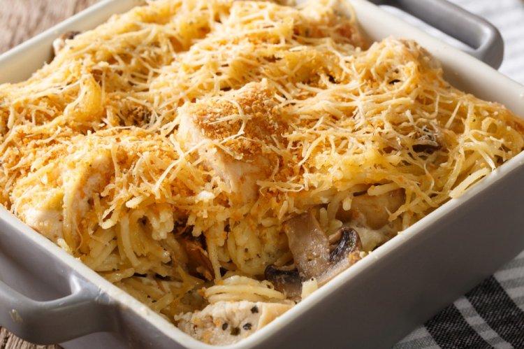 Air Fryer Pasta with Chicken and Mushrooms