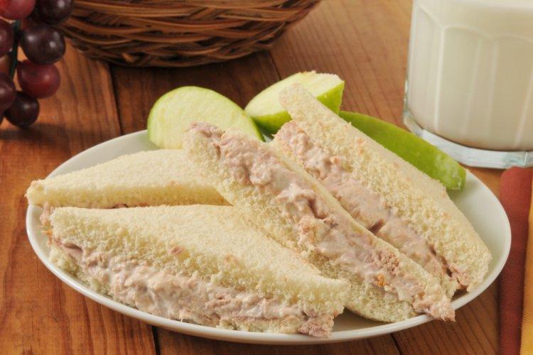 Tuna and Egg Sandwich