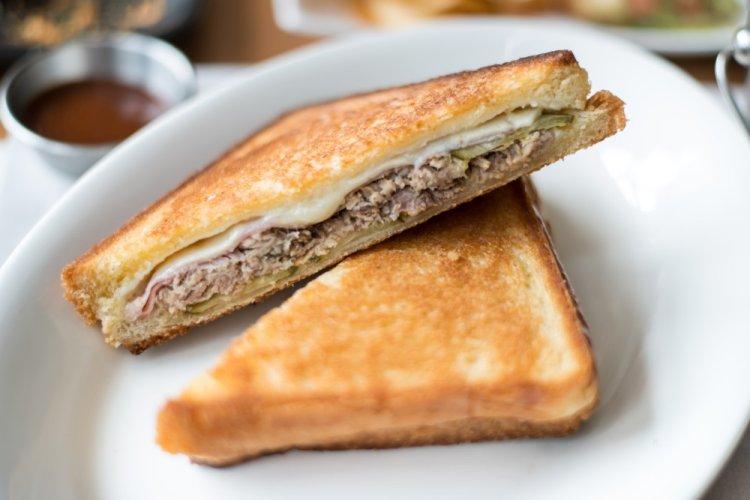 Tuna, Tomato, and Cheese Sandwich