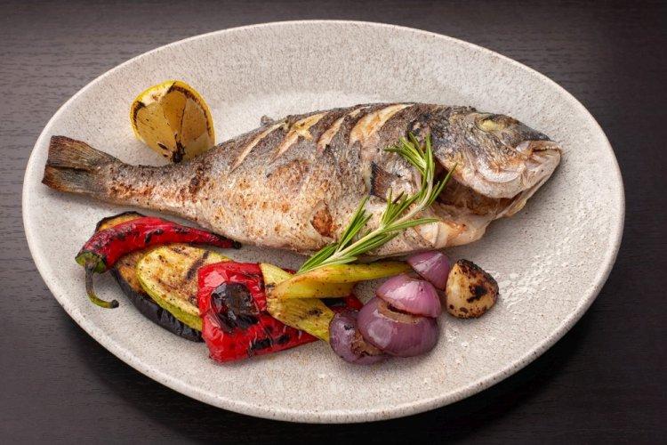 Dorada with Vegetables in Foil in Air Fryer