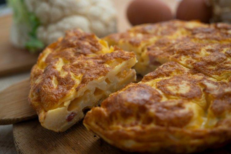 Cauliflower Omelet in a Skillet
