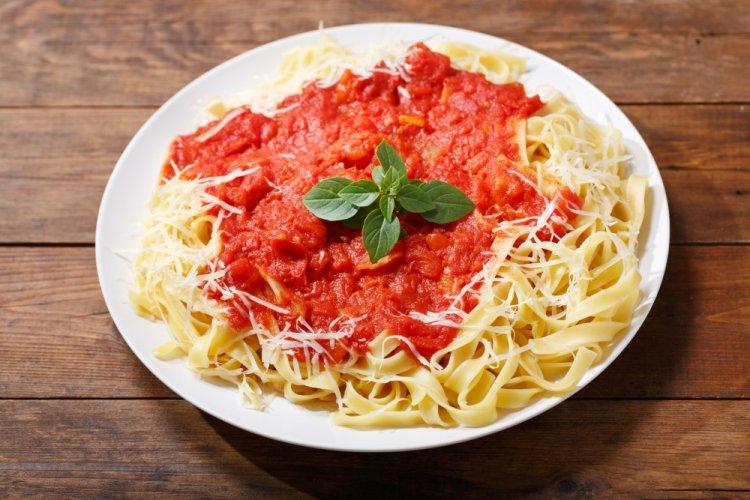 Classic Tomato Sauce for Pasta