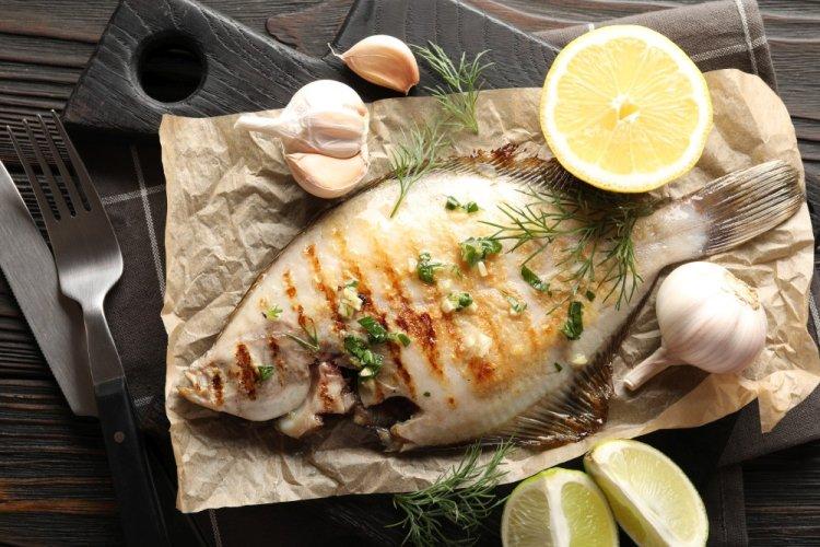Baked Flounder with Lemon and Herbs in the Air Fryer