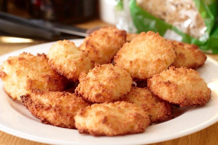Condensed Milk Coconut Cookies