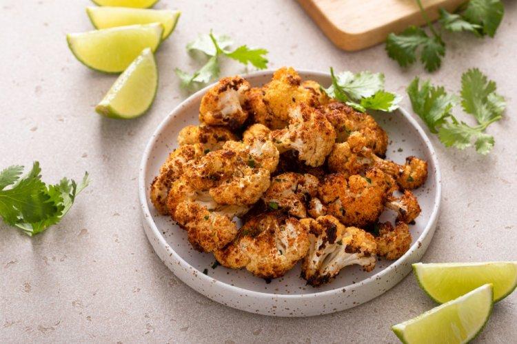 Roasted Cauliflower with Paprika in an Air Fryer