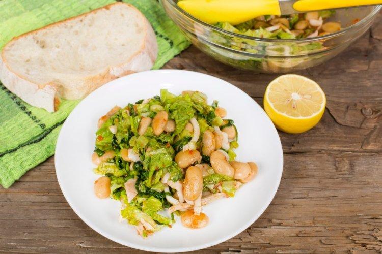 Ensalada tibia de calamares y judías
