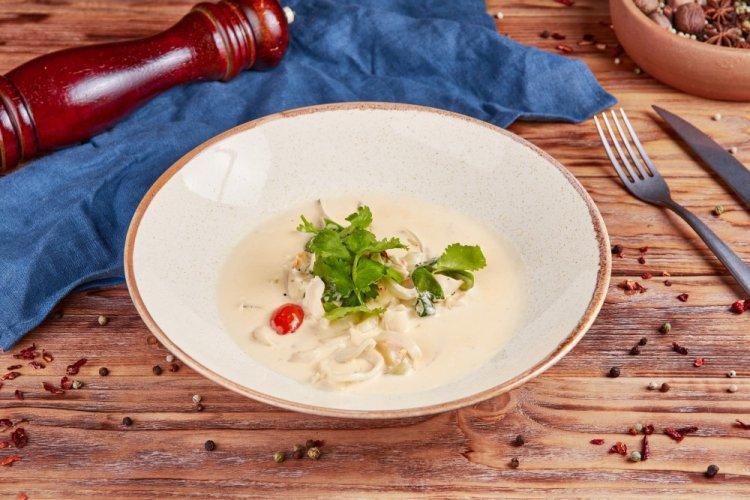 Squid in Cream Sauce with White Wine