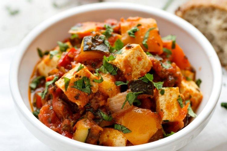 Estofado de verduras con tofu