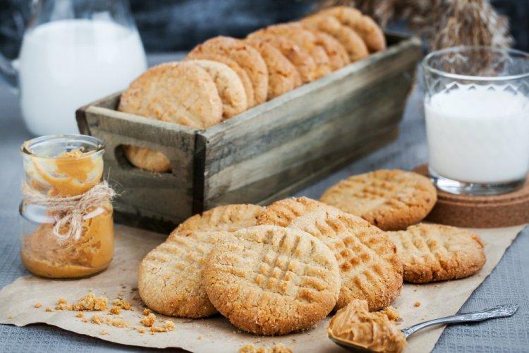 Galletas de almendras con crema de cacahuete para diabéticos