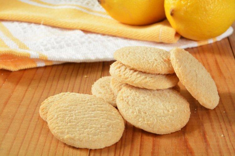 Galletas de limón con harina de almendras para diabéticos