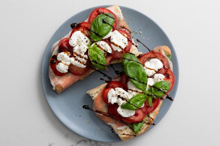 Jamón and Mozzarella Bruschetta