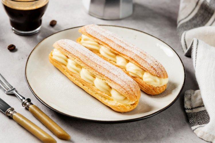 Sour Cream Frosting for Choux Pastries