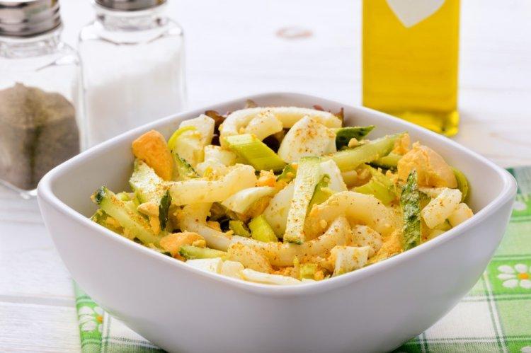 Chicken Fillet, Squid, and Egg Salad