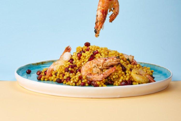 Ptitim with Shrimp in Tomato Sauce