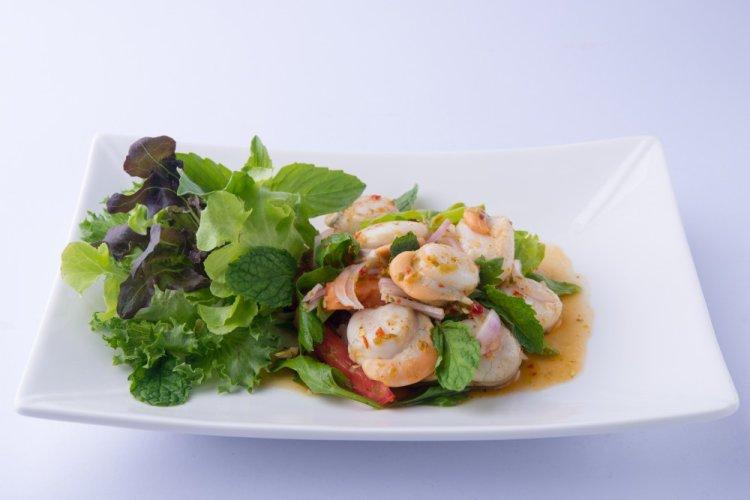 Teriyaki Scallop Salad