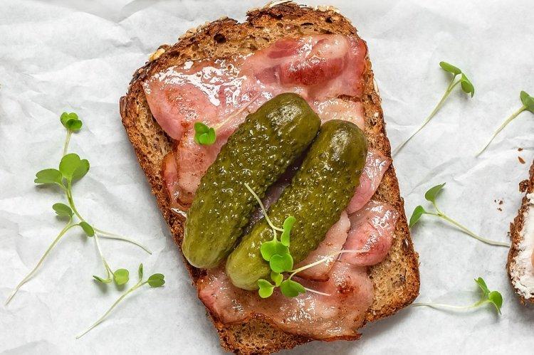 Bruschetta with Bacon, Pickled Cucumbers, and Cream Cheese