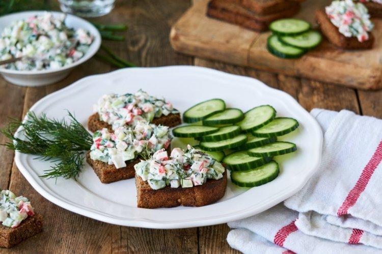Bruschetta with Crab Sticks and Cucumbers