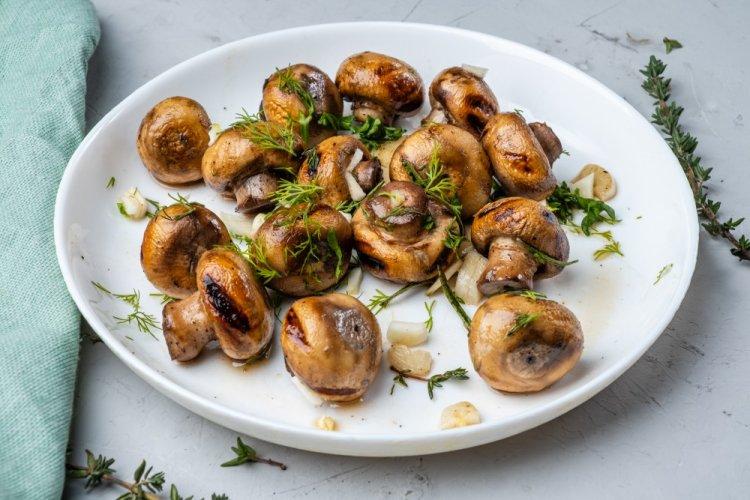 Air Fryer Mushrooms with Garlic and Herbs