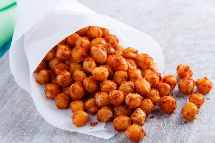 Air Fryer Crispy Spiced Chickpeas